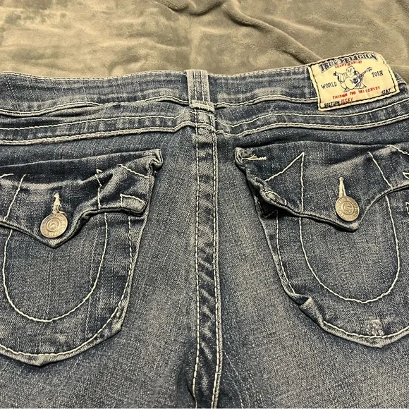True Religion Jeans size 28 EUC slight flare wide leg Extremely Rare Billy Jeans - Picture 4 of 7